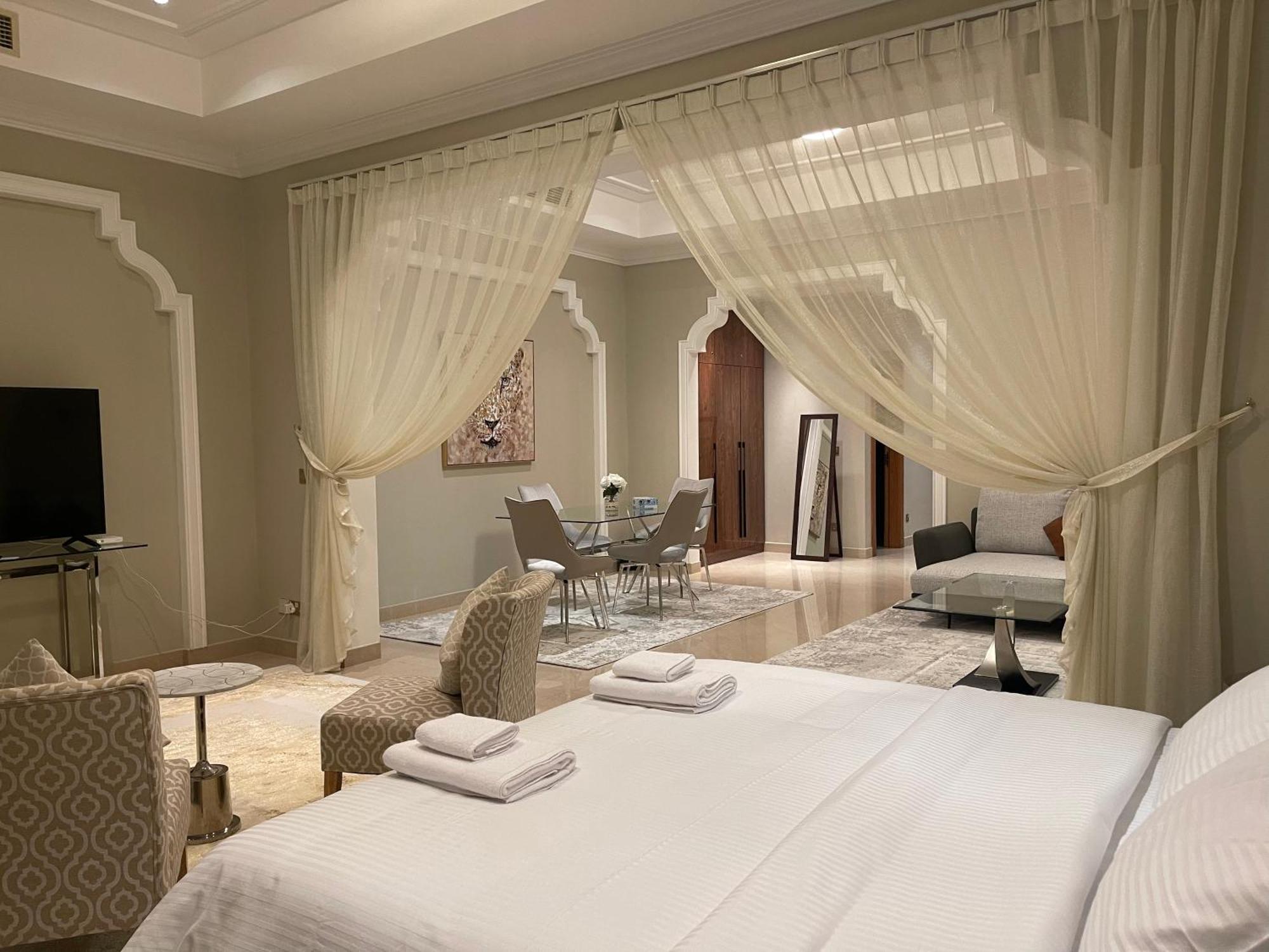 Private Suites Al Hamra Palace At Golf & Sea Resort Ras al-Khaimah Room photo